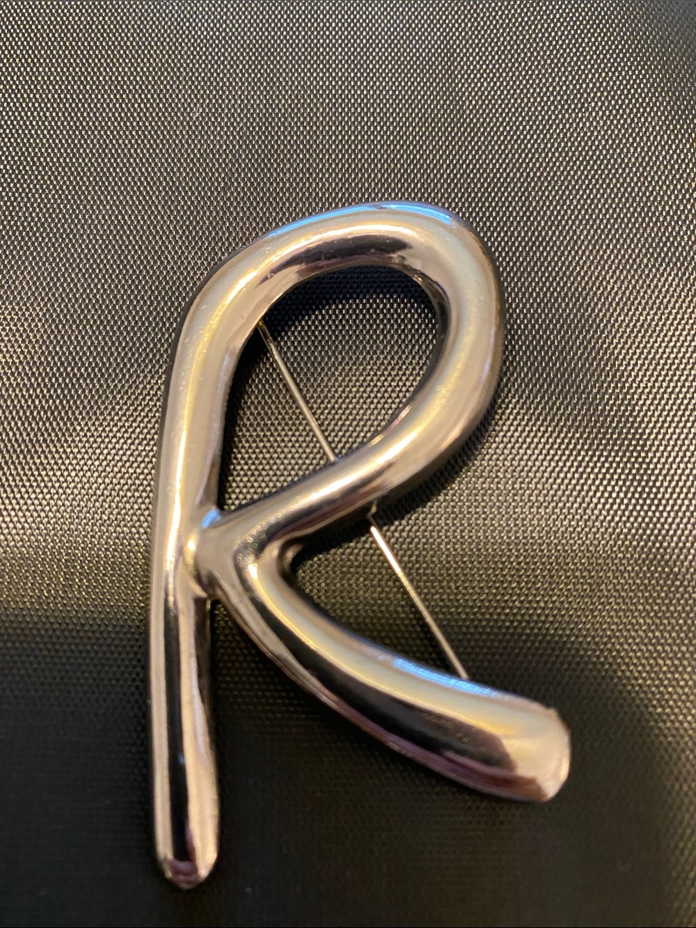 Letter R Pin